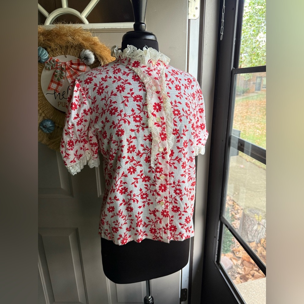 Vintage Ship ‘n Shore red floral lace trim high neck blouse, size medium